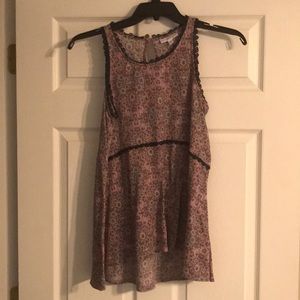 Lauren Conrad Size Medium Blouse